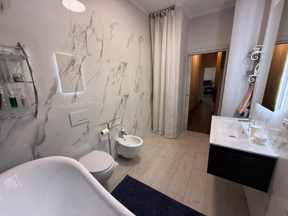 Apartment Lux - 2bedr With View And Parking Turin